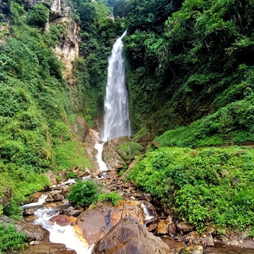 Cascata Annaprna Valley