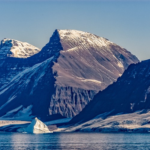 Est Greenland 