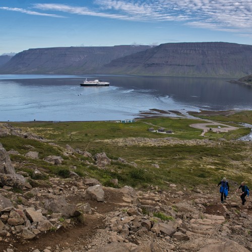 Est Greenland 