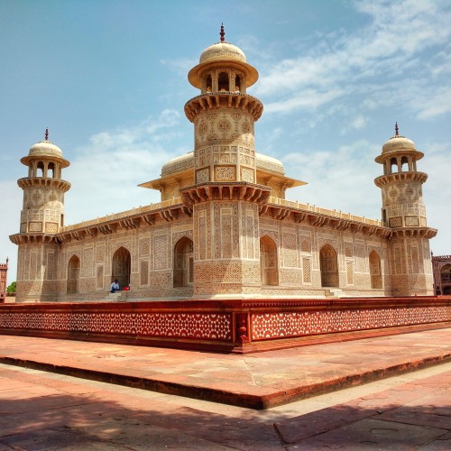 Itimad ud daulah Agra