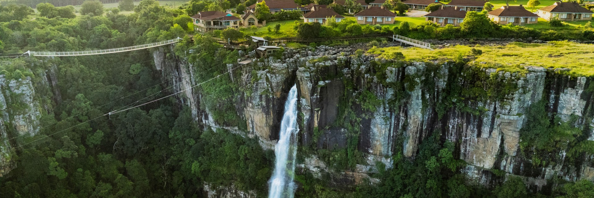 Mogodi Lodge Waterfall 